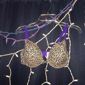 Victoria Secret “Wear Everywhere Demi” Bra